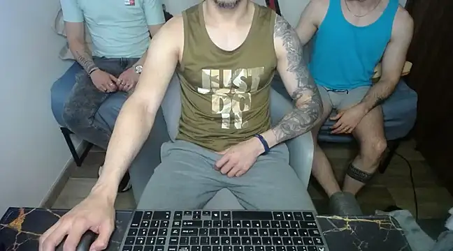 bossking017 online show from 03/13/25, 09:37