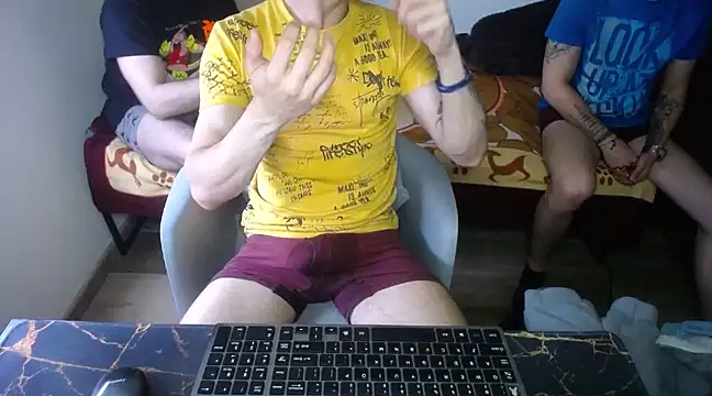 bossking017 online show from 03/16/25, 07:17