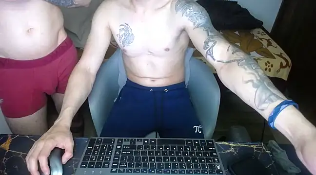 bossking017 online show from 03/19/25, 02:48