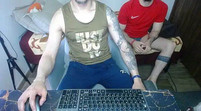 bossking017 online show from 03/20/25, 03:58