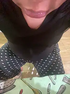 itsmeyourgirlfucker online show from 01/06/26, 07:23