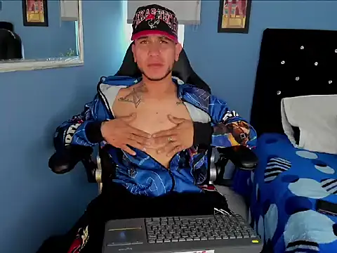 Snapshot of Thonixxx_mr chatting on 02/28/26, 04:19 Thonixxx mr online show from 02/28/26, 04:19