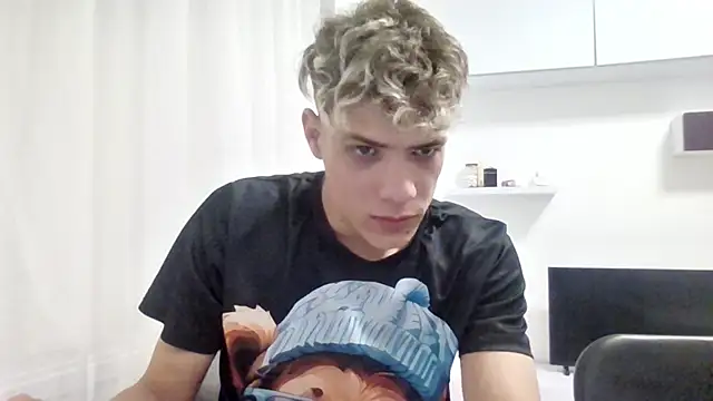 OttisBrawn online show from 10/14/25, 08:53