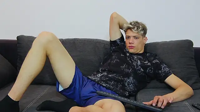 OttisBrawn online show from 10/27/25, 10:14