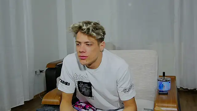 OttisBrawn online show from 11/10/25, 04:28