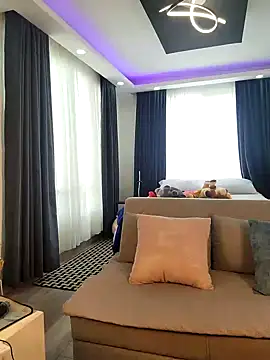 evasweett   online show from 11/20/25, 05:45