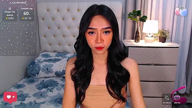 Snapshot of megumishemale_x chatting on 01/12/26, 07:41 megumishemale x online show from 01/12/26, 07:41