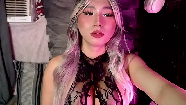 UrhotlucyTS online show from 10/11/25, 08:24