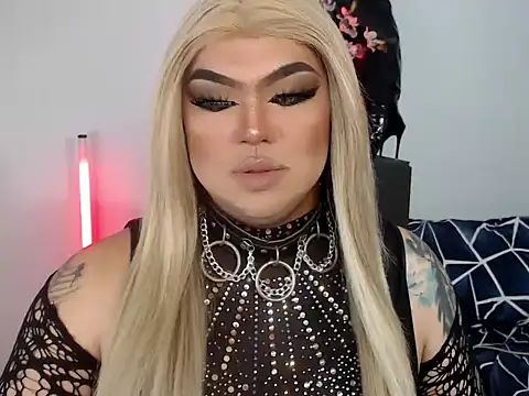 Snapshot of michellevixen922 chatting on 11/04/25, 11:59 michellevixen922 online show from 11/04/25, 11:59