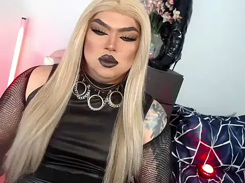 Snapshot of michellevixen922 chatting on 11/06/25, 06:09 michellevixen922 online show from 11/06/25, 06:09