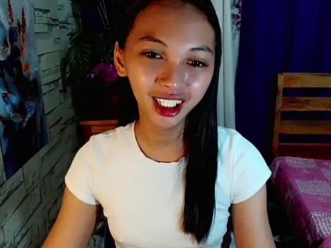 Snapshot of Simi_Ipit chatting on 07/15/26, 01:05 Simi Ipit online show from 07/15/26, 01:05
