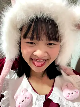 Daisy018 online show from 10/15/25, 06:02