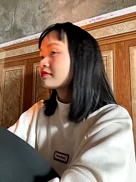 Daisy018 online show from 11/06/25, 01:39