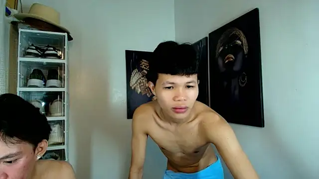 crazyasiantwink online show from 10/11/25, 05:17