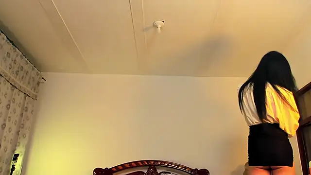 Snapshot of nonbinaryangel chatting on 03/19/26, 12:47 nonbinaryangel online show from 03/19/26, 12:47