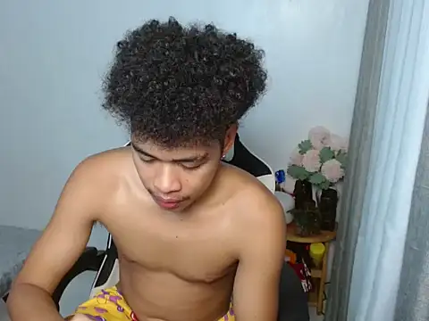 curlyasian njxx online show from 04/07/26, 08:26