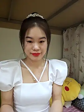 Snapshot of Baby-ladytits2025 chatting on 11/11/25, 03:56 Baby-ladytits2025 online show from 11/11/25, 03:56