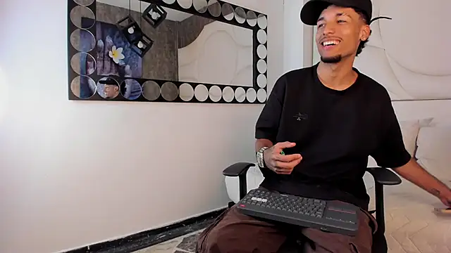 Thiagoferreti online show from 10/03/25, 03:36