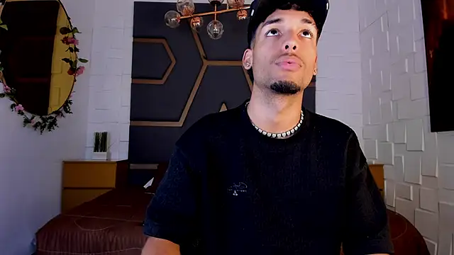 Thiagoferreti online show from 12/02/25, 07:31