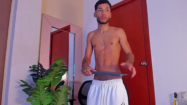 Thiagoferreti online show from 03/27/26, 08:37