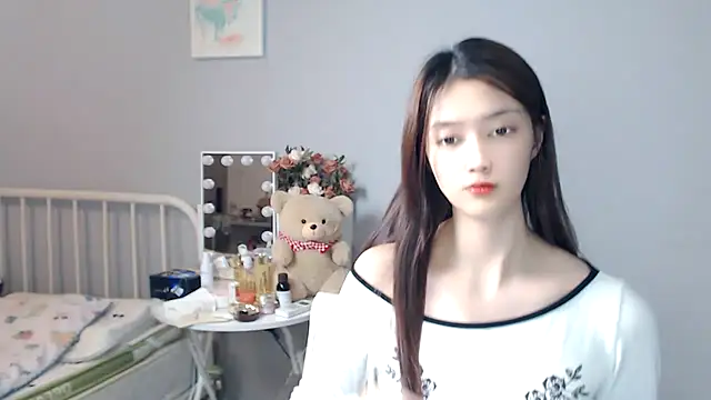 Mimi-cnbaby online show from 10/18/25, 10:27