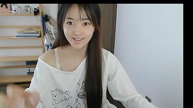 Snapshot of Mimi-cnbaby chatting on 04/17/26, 05:21 Mimi-cnbaby online show from 04/17/26, 05:21