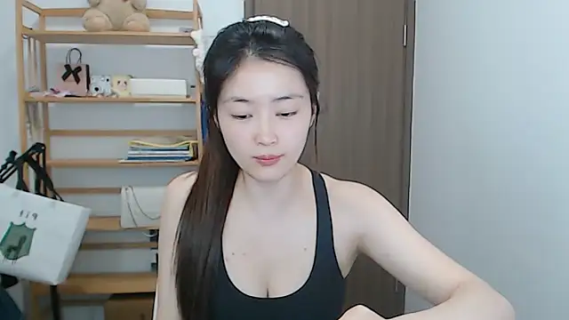 Snapshot of Mimi-cnbaby chatting on 04/25/26, 01:41 Mimi-cnbaby online show from 04/25/26, 01:41
