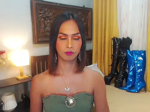 Nathalieheartt online show from 09/23/25, 03:53