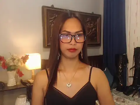 Snapshot of Nathalieheartt chatting on 06/23/26, 03:04 Nathalieheartt online show from 06/23/26, 03:04