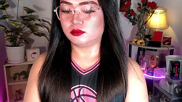 YourSweet-mich online show from 11/11/25, 06:13