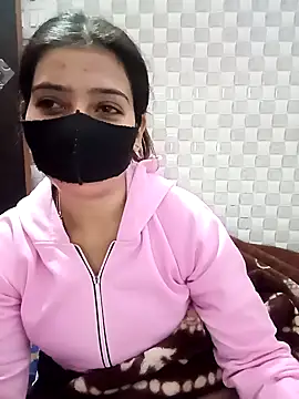 Snapshot of Hot_Jaanvi_ chatting on 11/17/25, 04:57 Hot Jaanvi online show from 11/17/25, 04:57