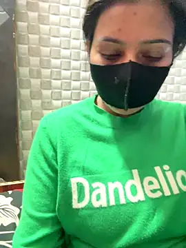 Snapshot of Hot_Jaanvi_ chatting on 12/20/25, 06:31 Hot Jaanvi online show from 12/20/25, 06:31