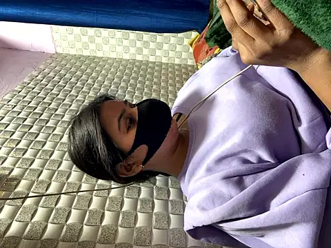 Snapshot of Hot_Jaanvi_ chatting on 01/12/26, 05:40 Hot Jaanvi online show from 01/12/26, 05:40