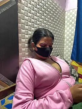 Snapshot of Hot_Jaanvi_ chatting on 01/14/26, 07:08 Hot Jaanvi online show from 01/14/26, 07:08