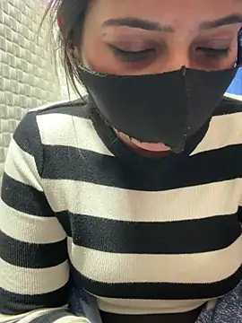 Snapshot of Hot_Jaanvi_ chatting on 02/05/26, 07:02 Hot Jaanvi online show from 02/05/26, 07:02