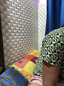 Hot Jaanvi  online show from 04/12/26, 03:44