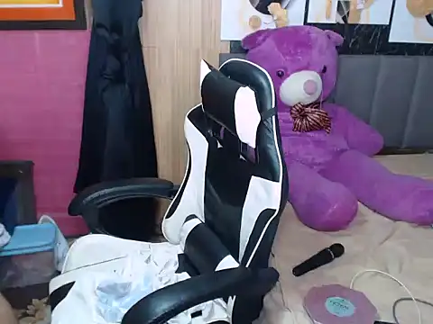 Raffa ella69 online show from 04/13/26, 07:03