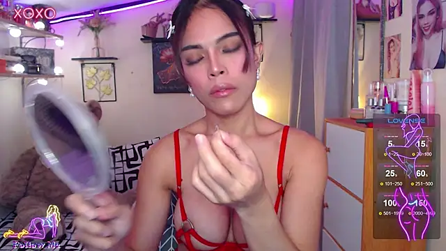 Snapshot of izabella_moore chatting on 07/28/26, 02:07 izabella moore online show from 07/28/26, 02:07
