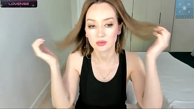 MinaDiamondd online show from 06/25/26, 04:45