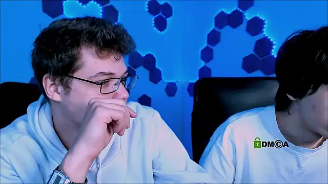 Snapshot of lucas_long_ chatting on 11/24/25, 09:31 lucas long online show from 11/24/25, 09:31