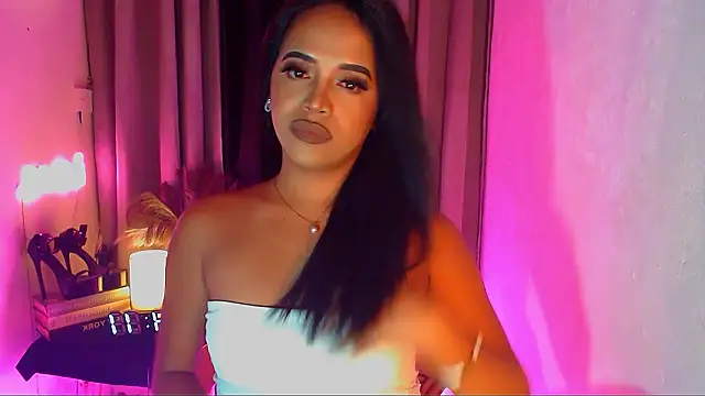 Lorainnelustts online show from 01/18/26, 05:17