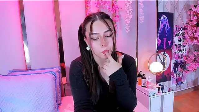 Snapshot of HannaCollins_ chatting on 03/08/26, 01:37 HannaCollins online show from 03/08/26, 01:37