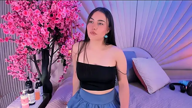 Snapshot of HannaCollins_ chatting on 03/27/26, 03:34 HannaCollins online show from 03/27/26, 03:34