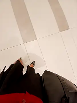 Snapshot of Ori-Lynk chatting on 10/06/25, 05:05 Ori-Lynk online show from 10/06/25, 05:05