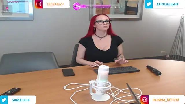 Snapshot of SamXTeck chatting on 04/09/26, 11:54 SamXTeck online show from 04/09/26, 11:54