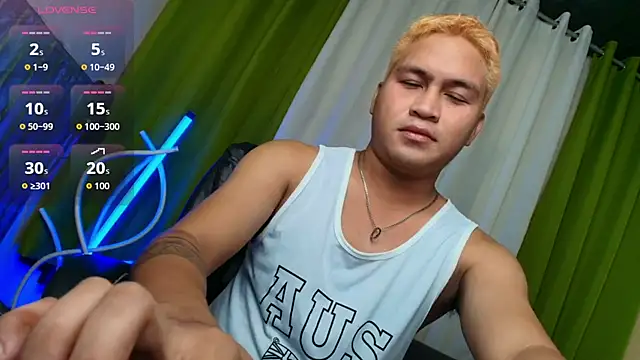 Snapshot of Asian_jayeel chatting on 04/07/26, 10:37 Asian jayeel online show from 04/07/26, 10:37