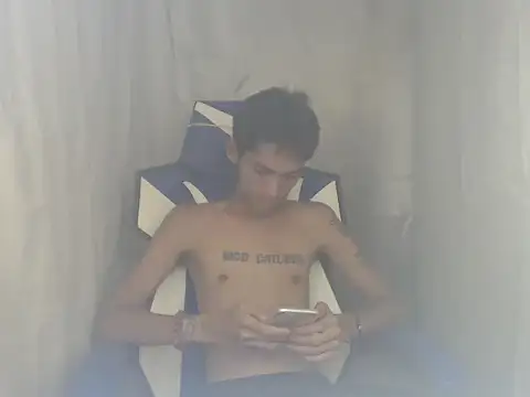 Snapshot of riks_tyler chatting on 05/24/26, 09:09 riks tyler online show from 05/24/26, 09:09