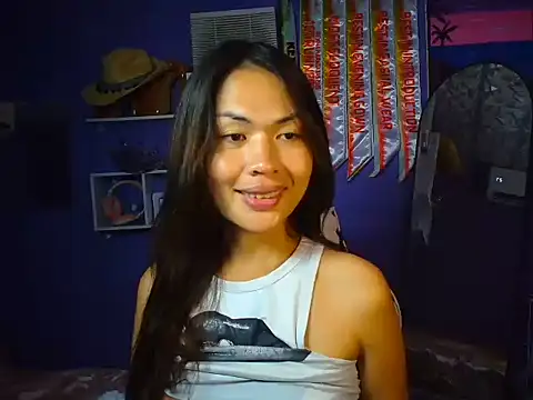 Snapshot of urgirljane chatting on 07/11/26, 10:55 urgirljane online show from 07/11/26, 10:55