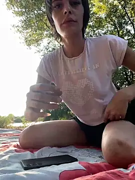 sweetchery999999 online show from 09/13/25, 03:23