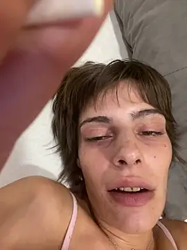 sweetchery999999 online show from 09/27/25, 06:35